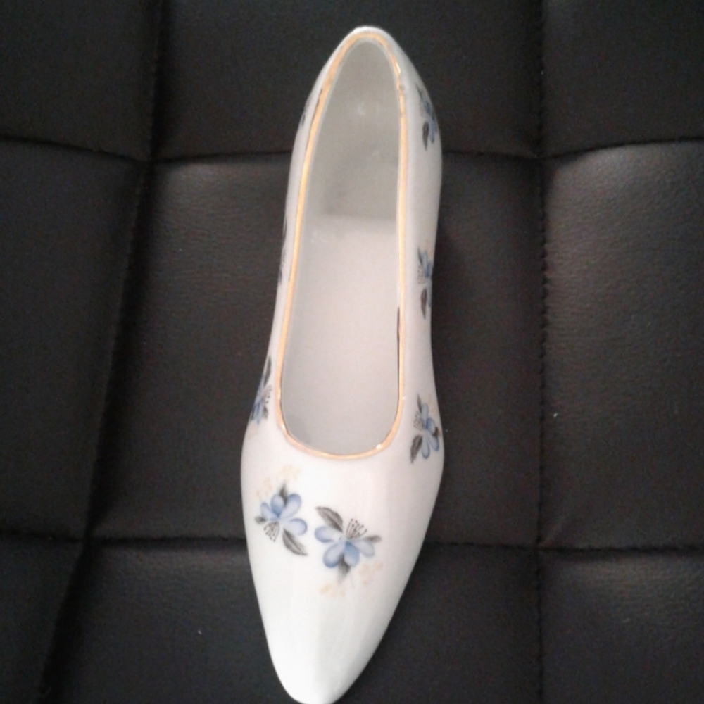 Vintage porcelain shoe made in japan